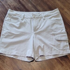 Eddie Bauer Women's Light Tan Cargo Shorts